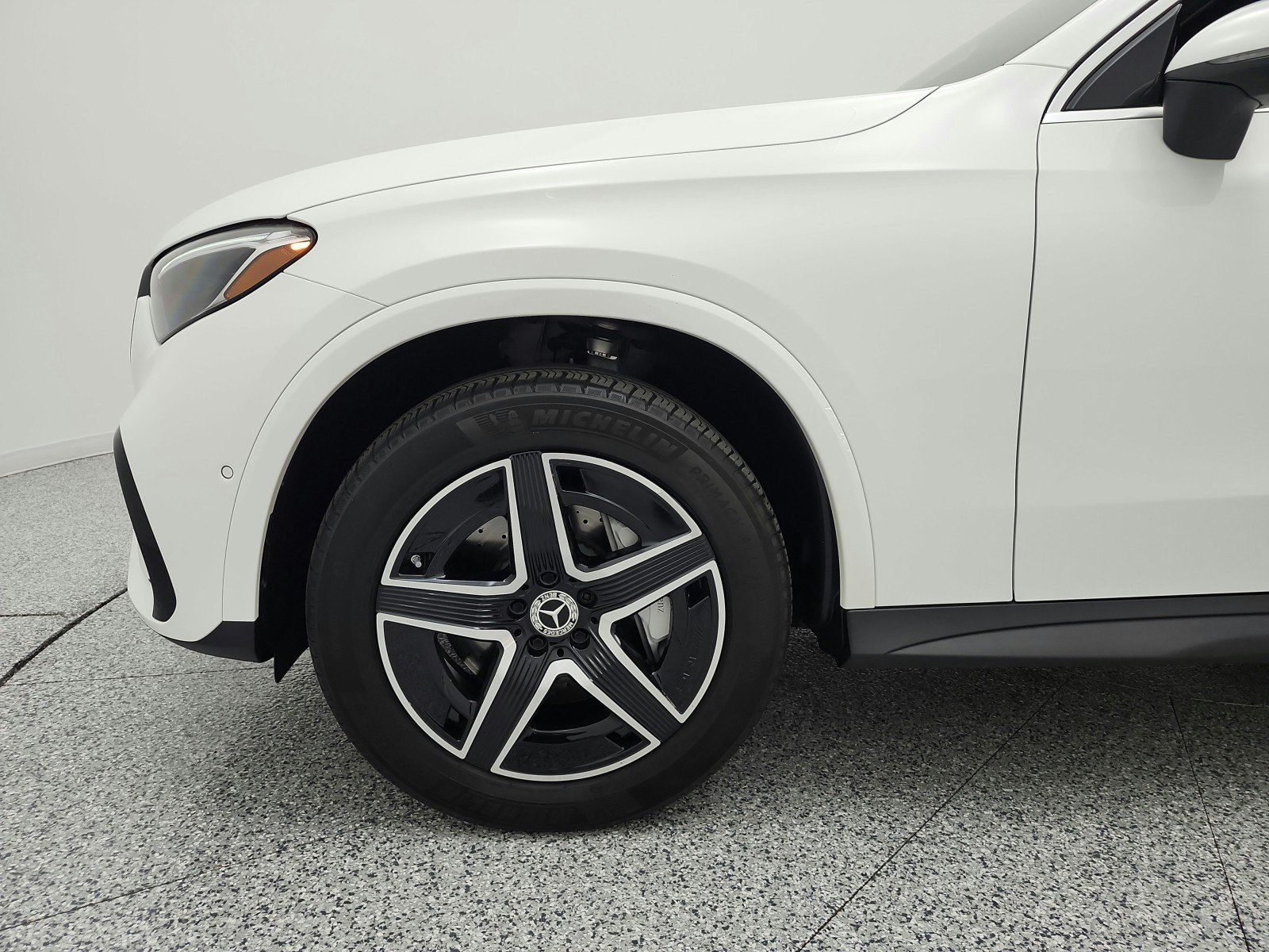 Used 2024 Mercedes-Benz GLC 300 image 17
