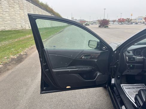 Used 2017 Honda Accord EX-L image 12