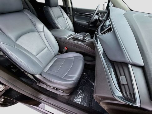 Used 2021 Buick Enclave Essence FWD image 15
