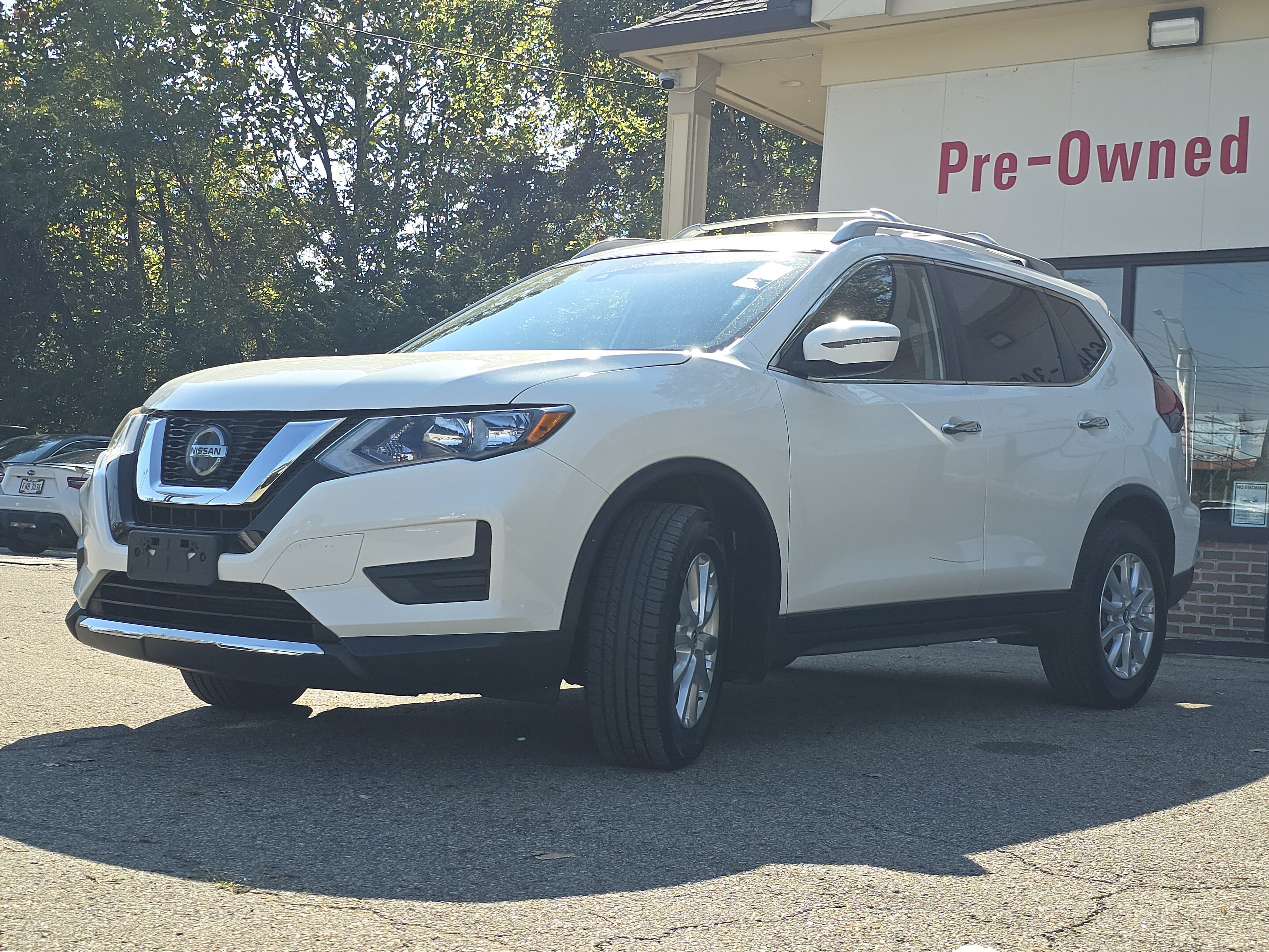 Used 2020 Nissan Rogue S w/ Special Edition Package AWD/4WD image 3