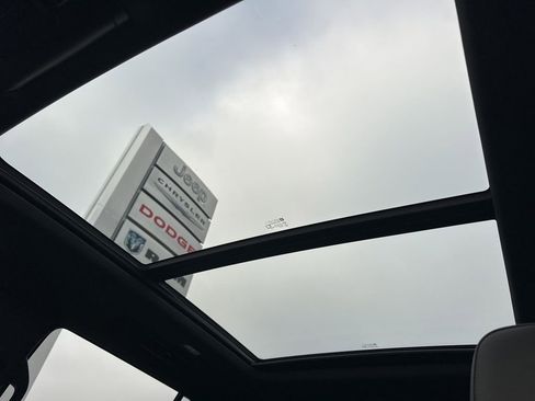 Used 2021 Chevrolet Tahoe Z71 w/ Z71 Signature Package image 49