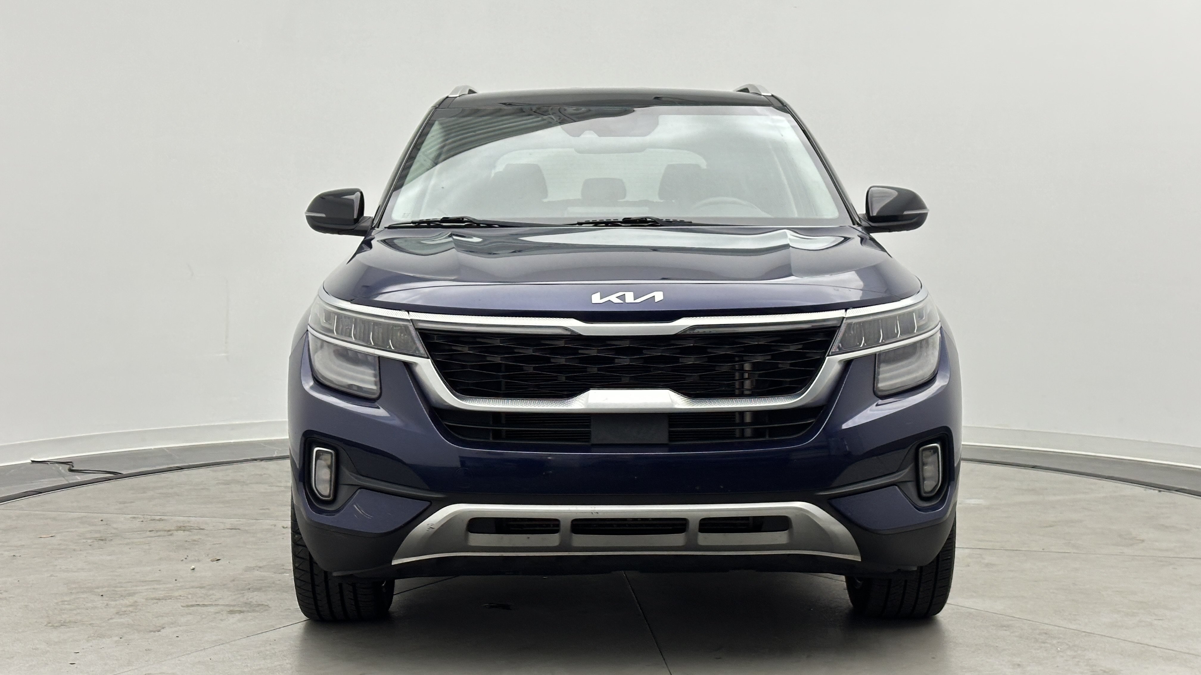 Used 2023 Kia Seltos SX AWD/4WD image 2