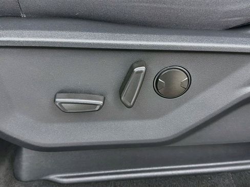 Used 2025 Ford Expedition Active AWD/4WD image 41