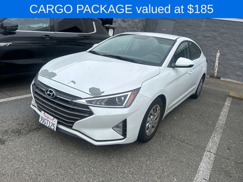 Used 2019 Hyundai Elantra SE w/ Cargo Package FWD image 3