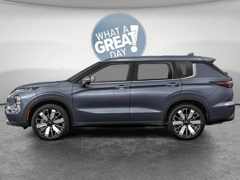 New 2026 Mitsubishi Outlander SE AWD/4WD image 3