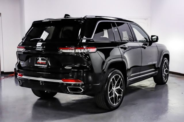 Used 2022 Jeep Grand Cherokee Summit AWD/4WD image 12