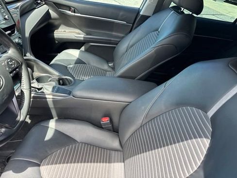 Used 2023 Toyota Camry SE FWD image 13