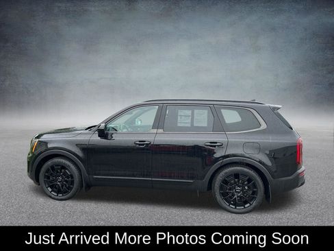 Used 2022 Kia Telluride SX w/ SX Prestige Package AWD/4WD image 3