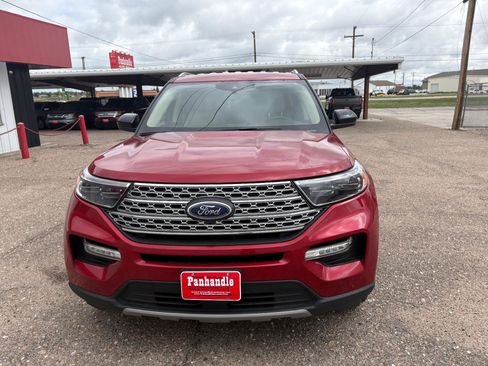 Used 2023 Ford Explorer Limited image 3
