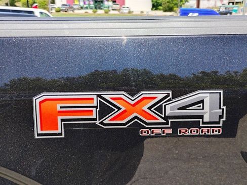 Used 2021 Ford F150 Lariat w/ Equipment Group 502A High AWD/4WD image 10