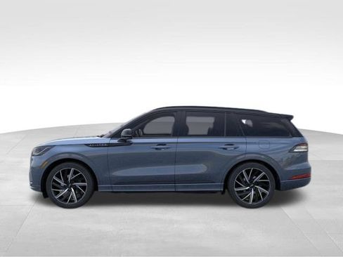 New 2026 Lincoln Aviator Black Label w/ Black Label Special Edition AWD/4WD image 3