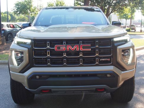 Used 2024 GMC Canyon AT4 w/ Technology Package AWD/4WD image 2