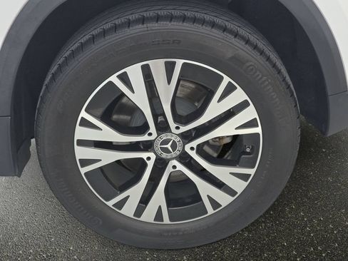 Used 2025 Mercedes-Benz GLA 250 image 33