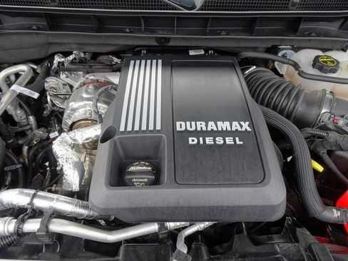 Used 2024 Cadillac Escalade ESV Sport Platinum w/ LPO, ONYX Package image 41