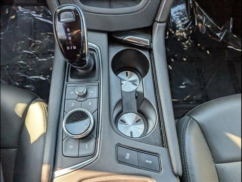 Used 2025 Cadillac XT5 Premium Luxury image 12