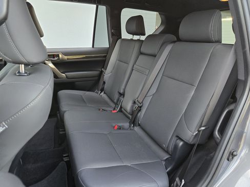Used 2021 Lexus GX 460 Premium w/ Premium Package AWD/4WD image 35