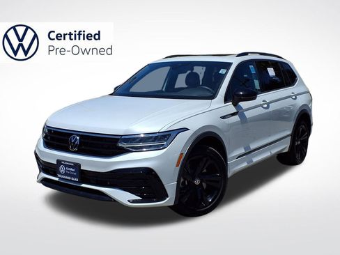 Certified 2023 Volkswagen Tiguan SE R-Line FWD image 1