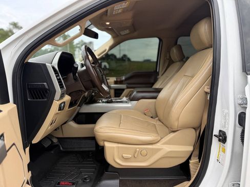 Used 2018 Ford F150 Lariat w/ Equipment Group 501A Mid AWD/4WD image 11