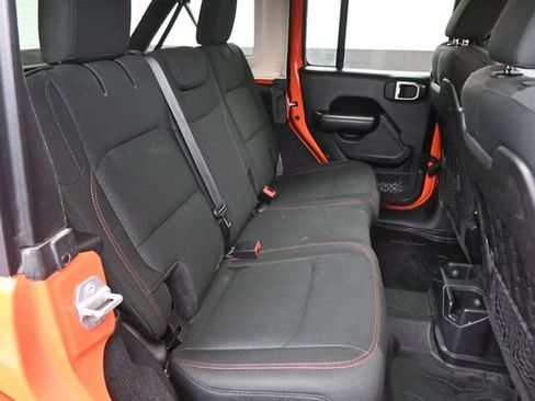 Used 2019 Jeep Wrangler Unlimited Rubicon AWD/4WD image 24