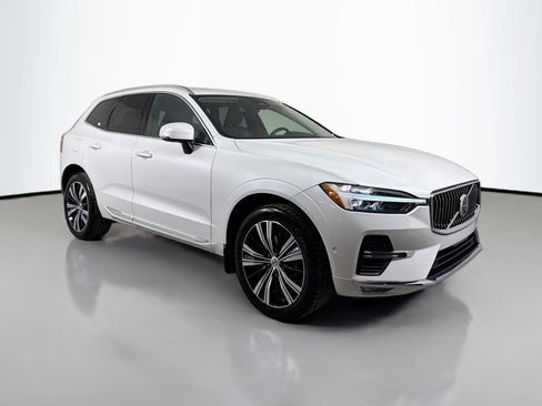 Certified 2023 Volvo XC60 B5 Ultimate AWD/4WD image 3