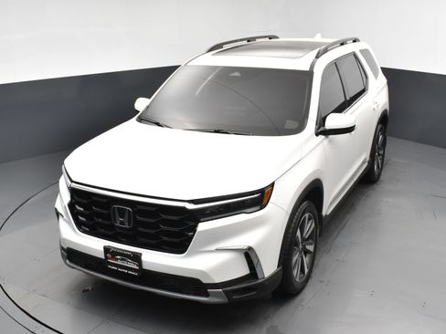 Used 2023 Honda Pilot Touring image 22