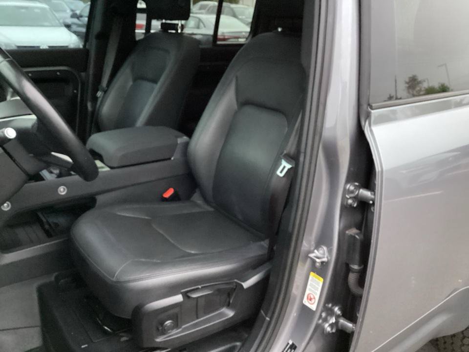 Used 2023 Land Rover Defender 110 S AWD/4WD image 34