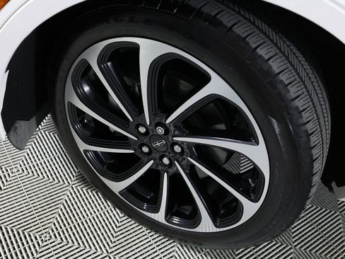 Used 2024 Lincoln Nautilus Black Label image 44