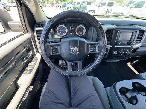 Used 2015 RAM 1500 Classic SLT RWD image 28