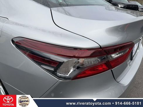 Used 2022 Toyota Camry LE w/ Carpet Mat Package (TMS) image 10
