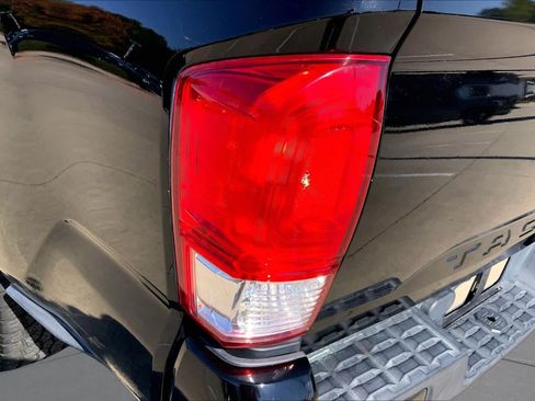 Used 2017 Toyota Tacoma SR RWD image 26