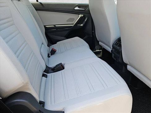 Certified 2022 Volkswagen Tiguan S FWD image 18