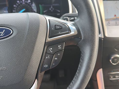 Used 2017 Ford Edge SEL w/ Equipment Group 201A AWD/4WD image 15