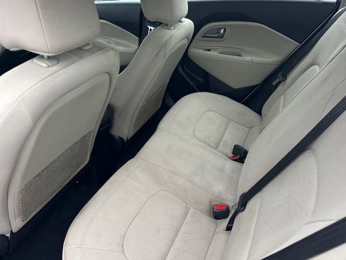Used 2013 Kia Rio EX image 12