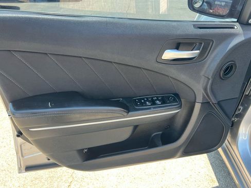 Used 2018 Dodge Charger R/T RWD image 11