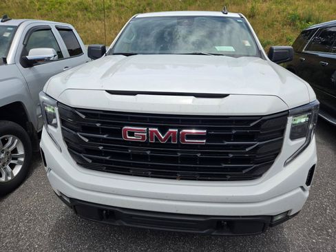 Used 2024 GMC Sierra 1500 Elevation AWD/4WD image 2