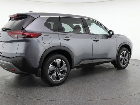 Used 2025 Nissan Rogue SV image 7