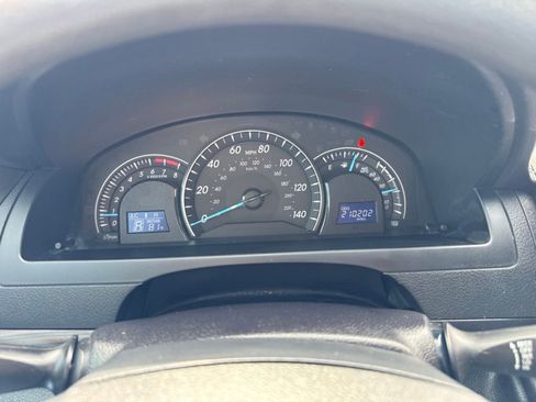 Used 2015 Toyota Camry LE FWD image 15