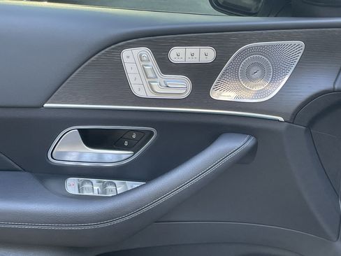 Certified 2023 Mercedes-Benz GLS 580 4MATIC image 19