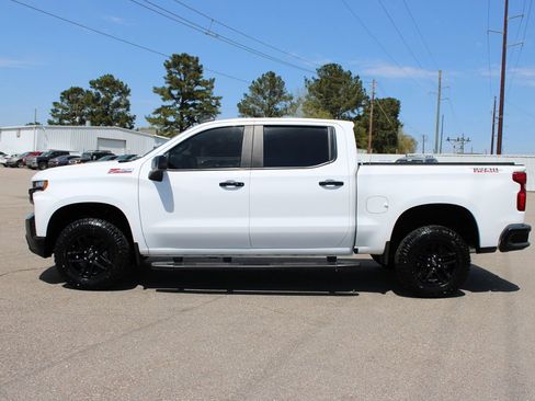Used 2022 Chevrolet Silverado 1500 LT Trail Boss w/ Bed Protection Package AWD/4WD image 3