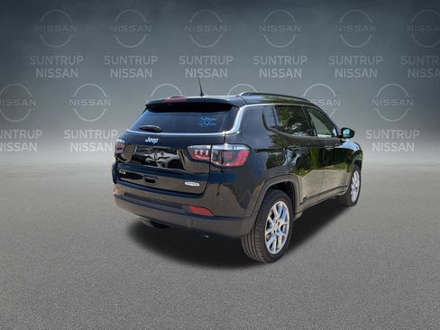 Used 2024 Jeep Compass Latitude AWD/4WD image 37