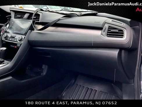 Used 2017 Honda Civic Touring image 14