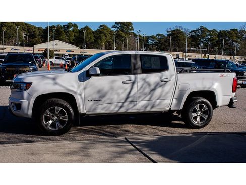Used 2018 Chevrolet Colorado Z71 image 3
