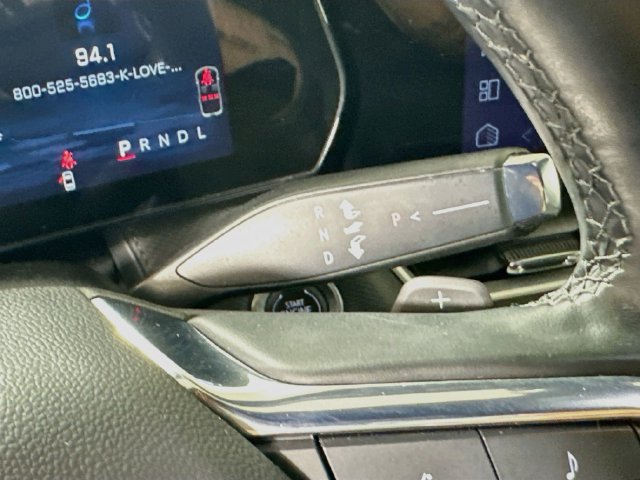 Used 2025 Chevrolet Equinox LT w/ Convenience Package II FWD image 18