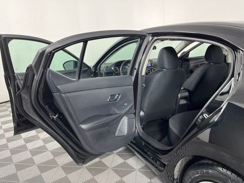 Used 2024 Nissan Sentra S FWD image 39