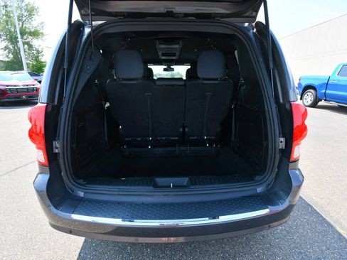 Used 2018 Dodge Grand Caravan GT w/ Safety Sphere Group FWD image 7