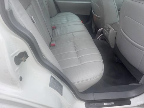 Used 1998 Lincoln Town Car Executive image 11