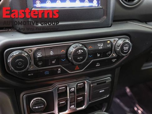 Used 2023 Jeep Wrangler Unlimited w/ Cold Weather Group AWD/4WD image 20