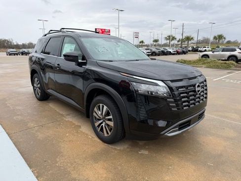 New 2026 Nissan Pathfinder SL FWD image 7