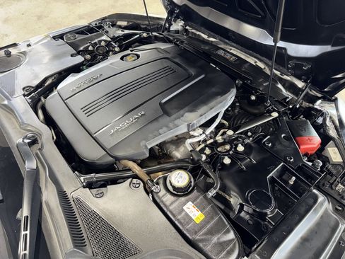 Used 2019 Jaguar F-TYPE Coupe image 30