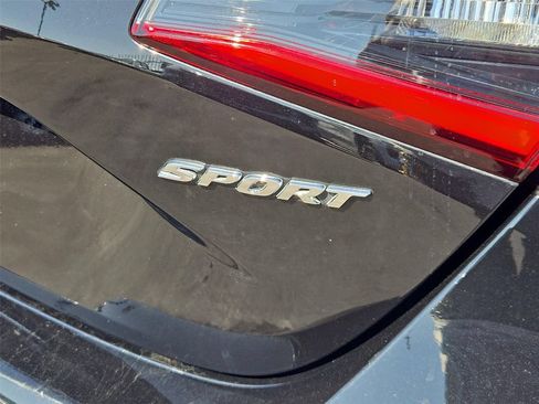Used 2023 Honda Civic Sport image 22